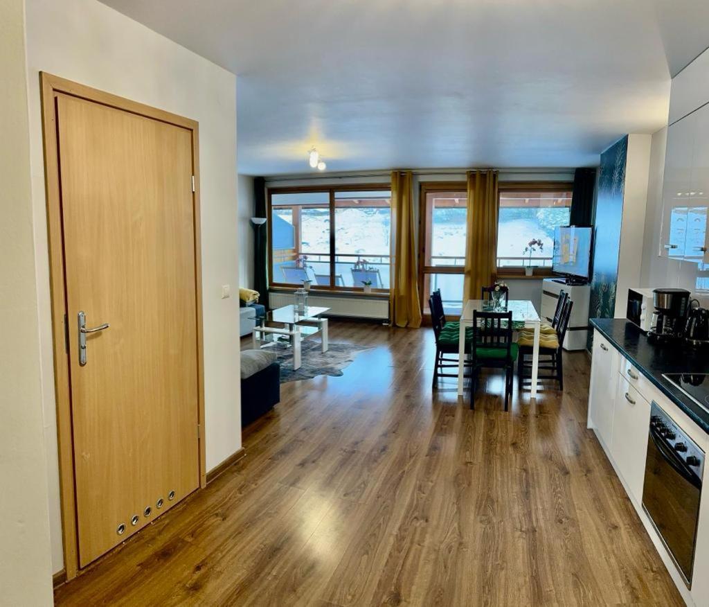 Morskie Oko Apartamentyzakopianskie Basen Sauna Jacuzzi Zakopane